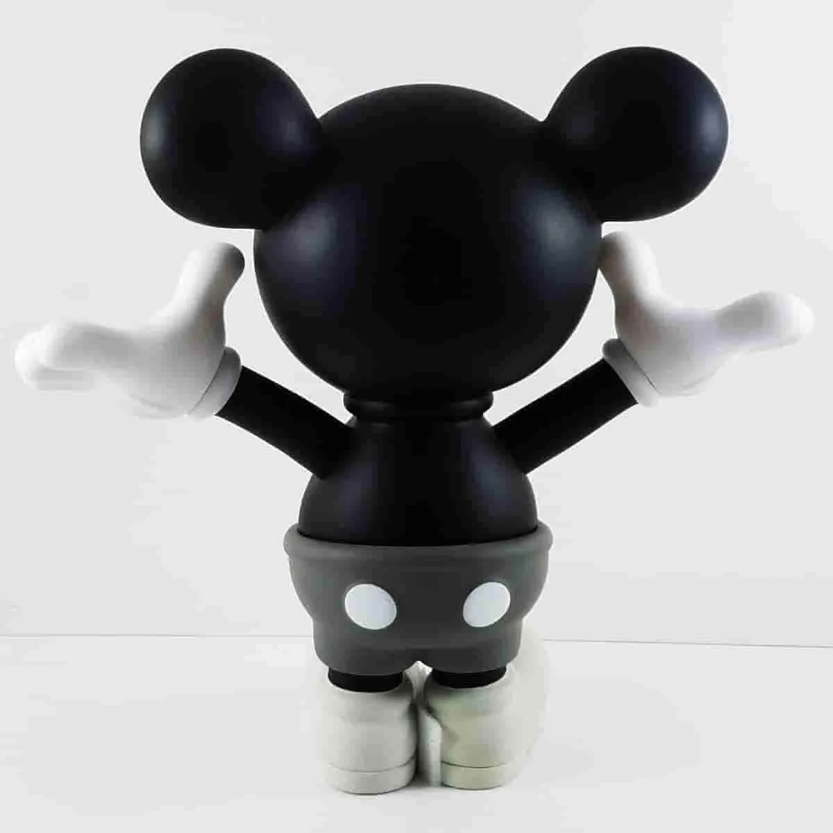 Rodent Grin Medium Figure by Made by Monsters x Ron English